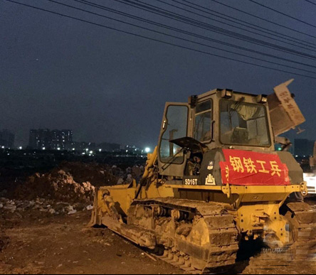 山推紧急调度数台中大马力推土机前往深圳山体滑坡灾区