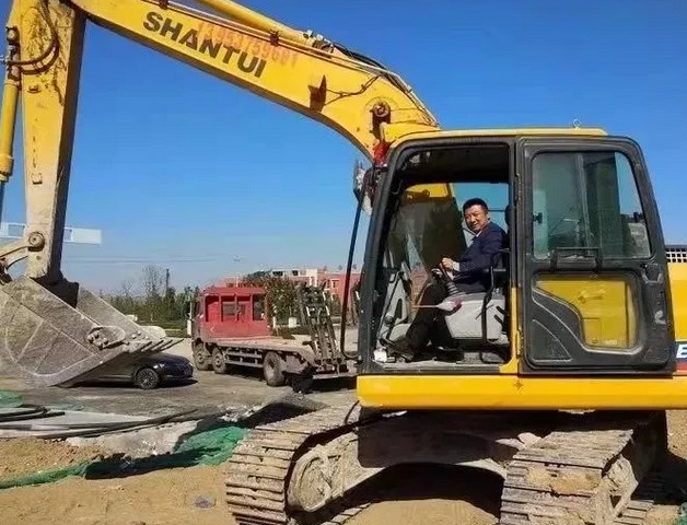 山推挖掘机质量如何-受到行家里手的青睐