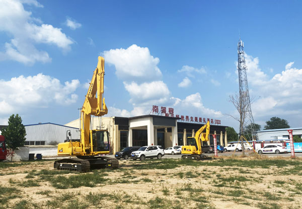 山推挖掘机新乡长垣产品展示会圆满结束