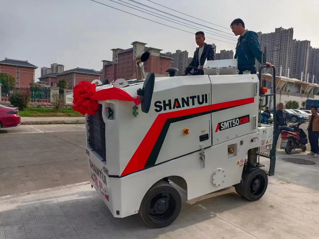 山推SMT50c6m铣刨机